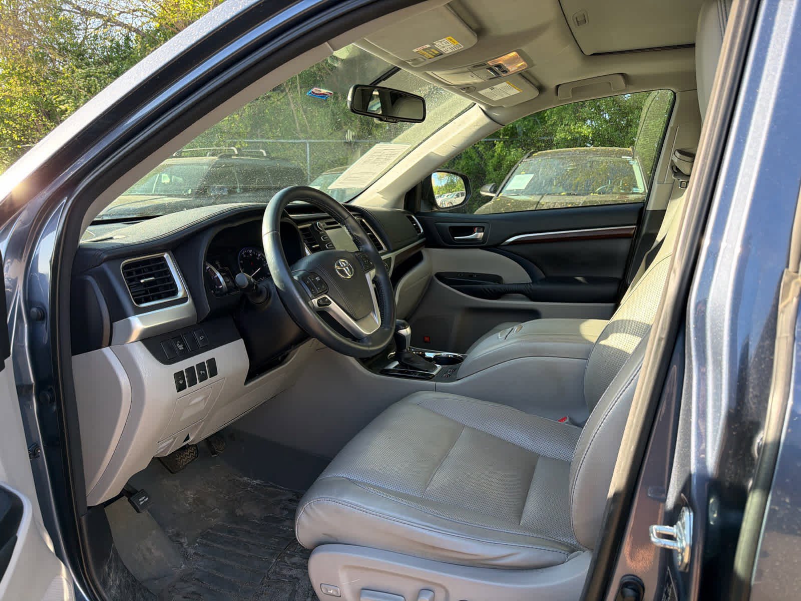Used 2016 Toyota Highlander Limited AWD/4WD image 5