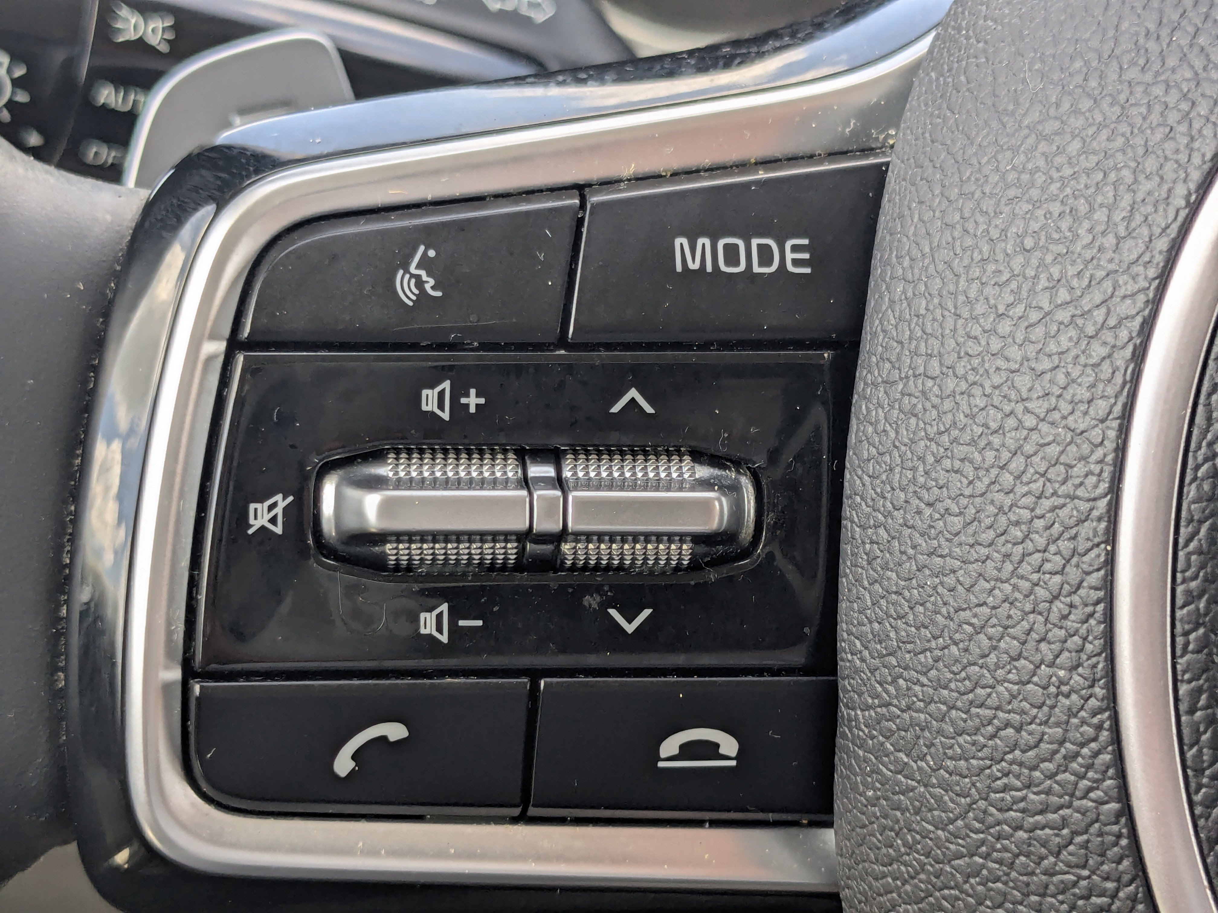 Used 2022 Kia Sorento S image 32