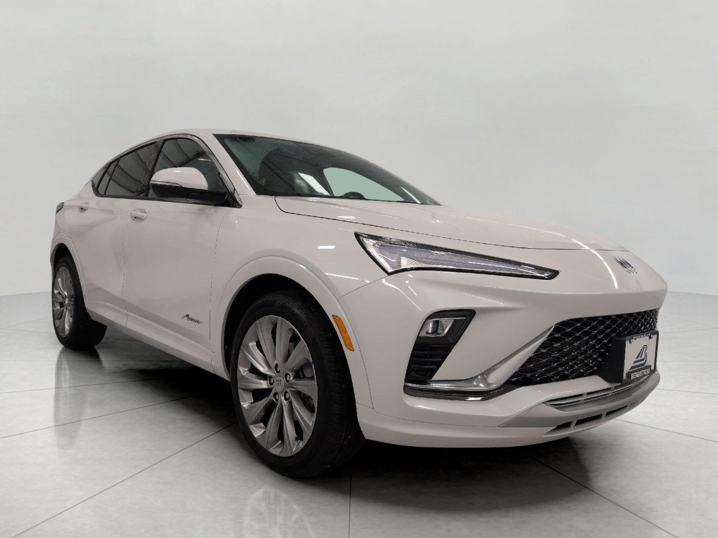 Certified 2024 Buick Envista Avenir FWD image 1