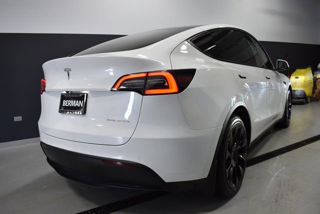 Used 2021 Tesla Model Y Long Range image 8
