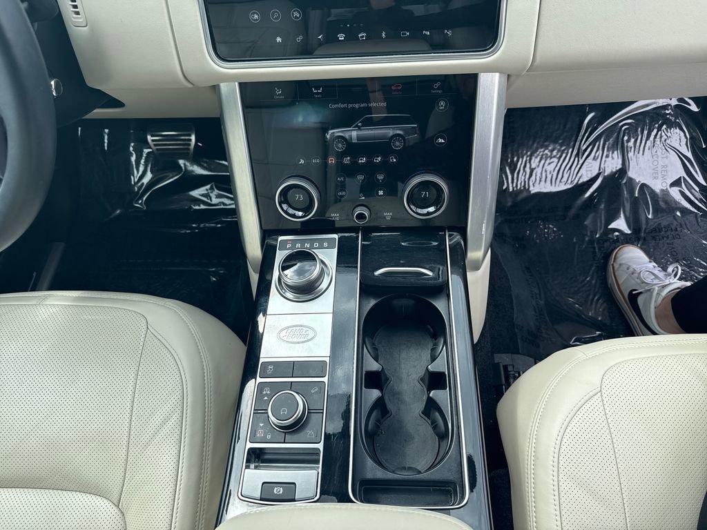 Used 2021 Land Rover Range Rover P525 Westminster Edition LWB image 24