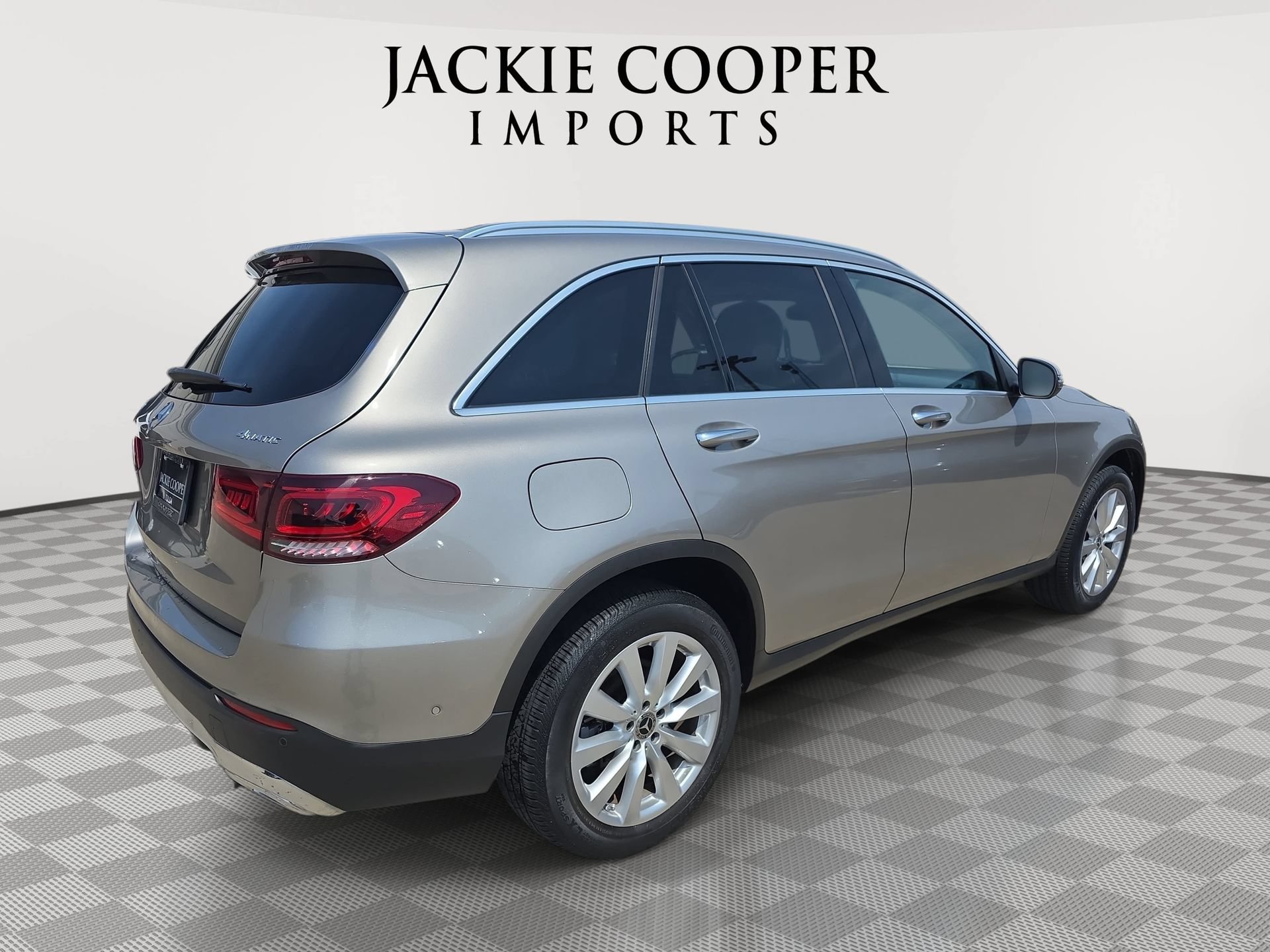 Used 2021 Mercedes-Benz GLC 300 4MATIC image 5