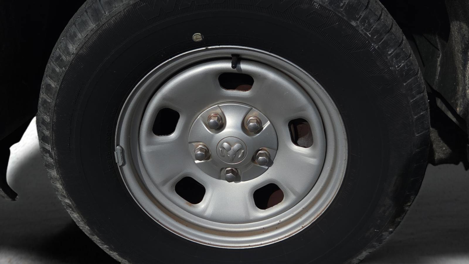 Used 2017 RAM 1500 Tradesman w/ Power & Remote Entry Group image 30