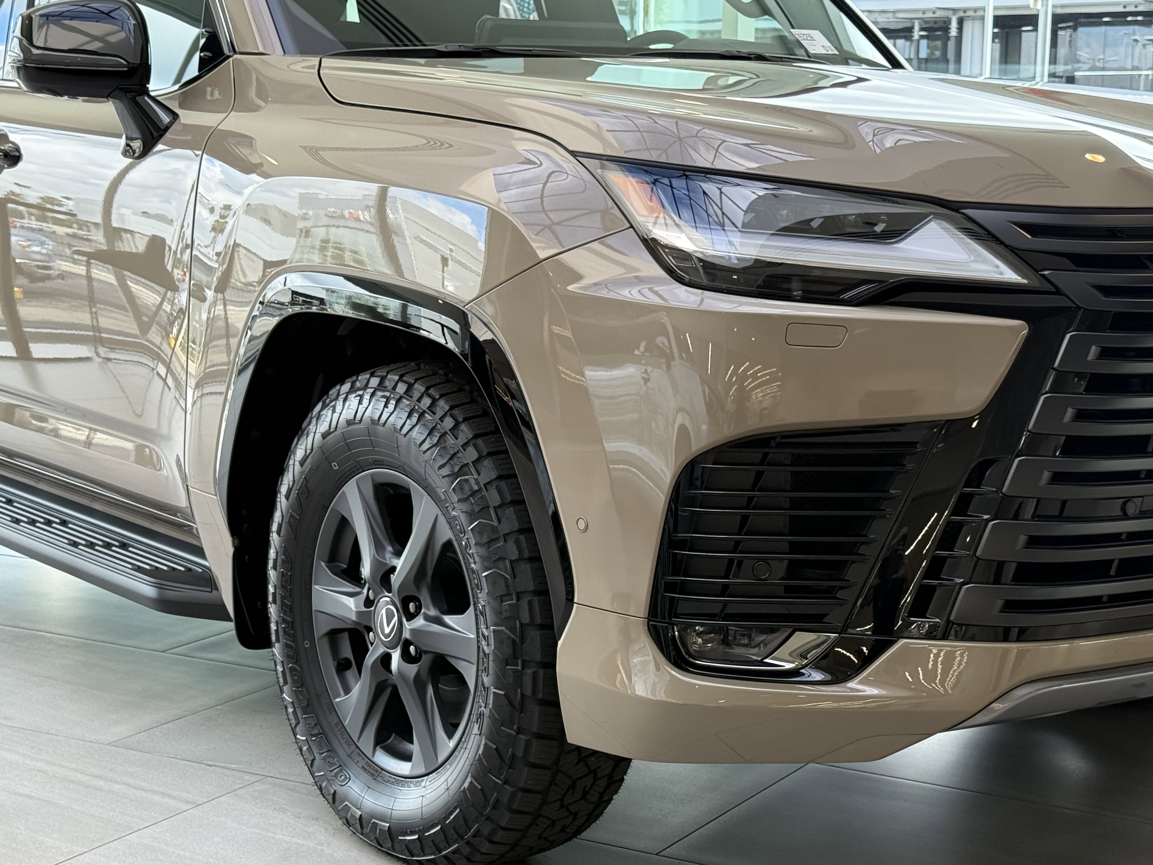 New 2026 Lexus LX 700h Overtrail AWD/4WD image 4