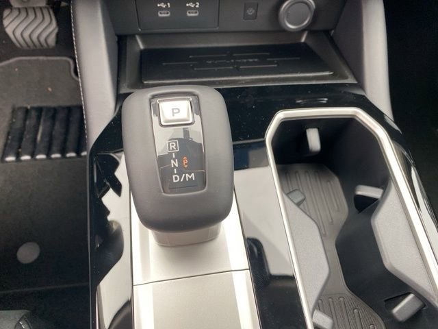 New 2025 Mitsubishi Outlander SE image 32