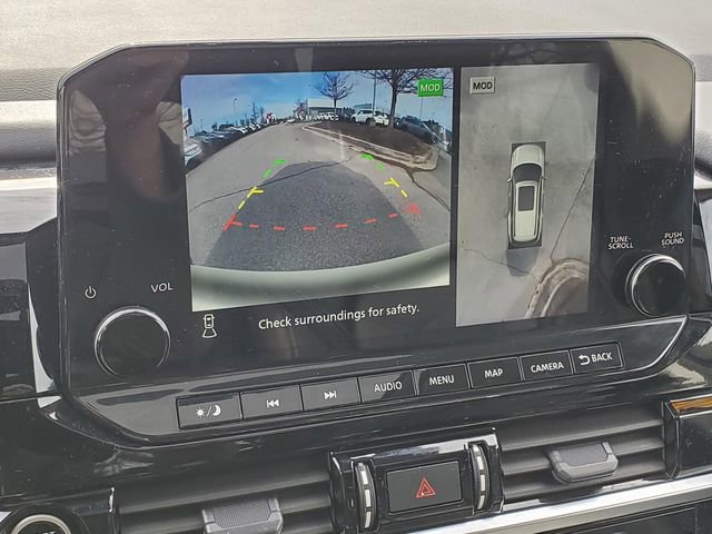 Used 2023 Nissan Pathfinder Platinum image 29