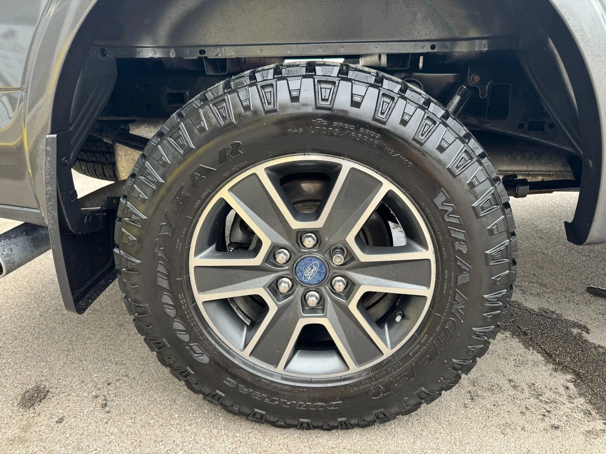 Used 2015 Ford F150 XLT w/ Equipment Group 301A Mid image 27