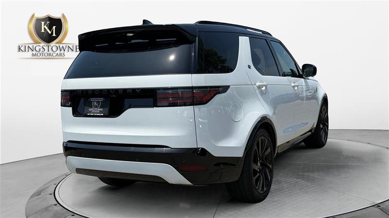Used 2024 Land Rover Discovery Dynamic SE AWD/4WD image 5