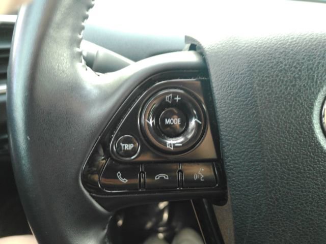 Used 2021 Toyota Prius Prime XLE image 34