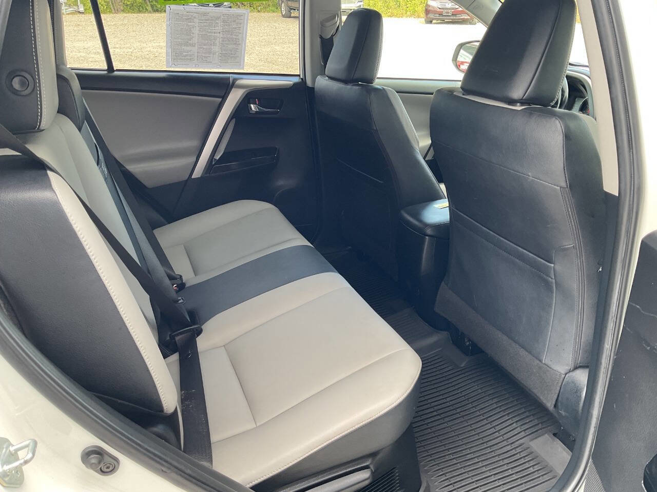 Used 2017 Toyota RAV4 Limited AWD/4WD image 38