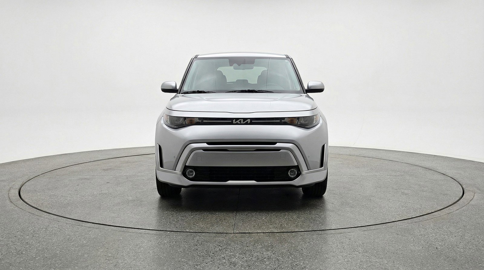 Used 2025 Kia Soul LX w/ LX Technology Package FWD image 2