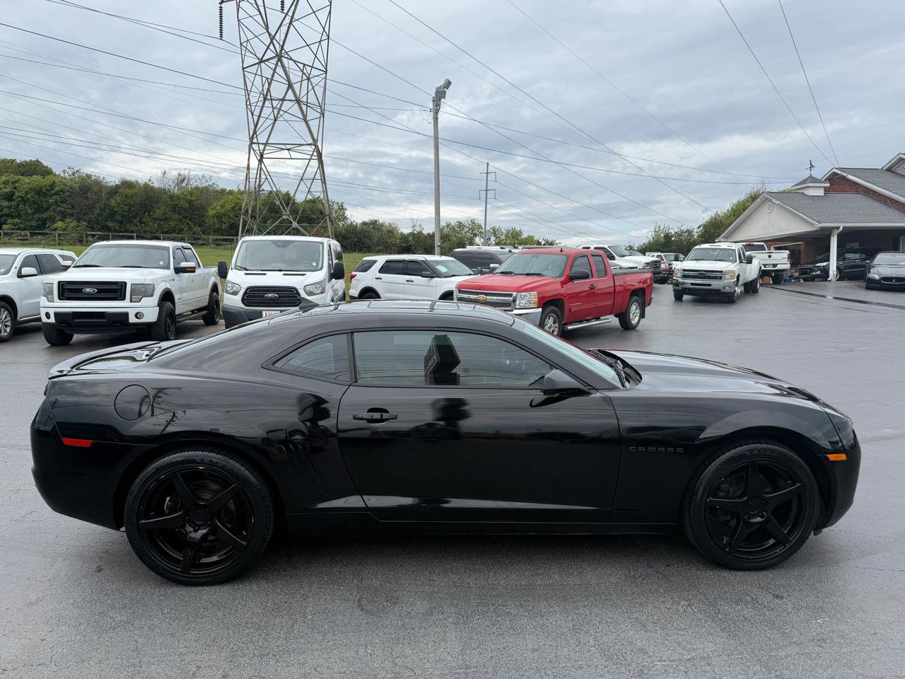 Used 2010 Chevrolet Camaro LT w/ RS Package RWD image 5