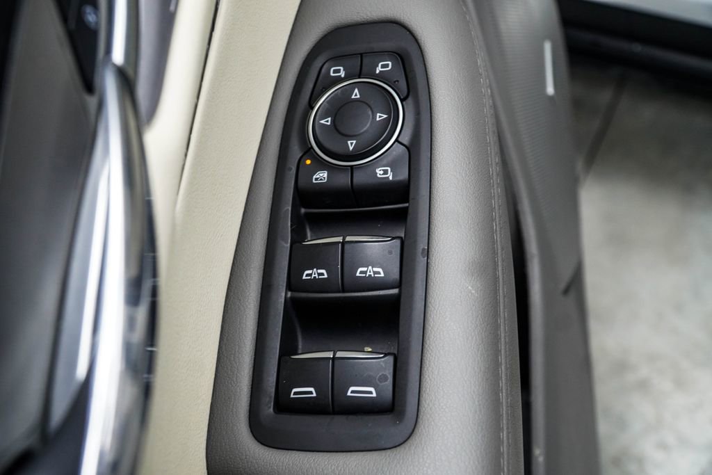 Used 2022 Cadillac XT6 Premium Luxury AWD/4WD image 36