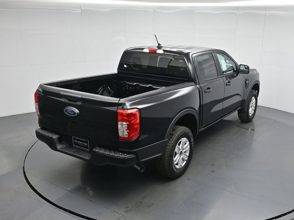 Used 2025 Ford Ranger XL image 39