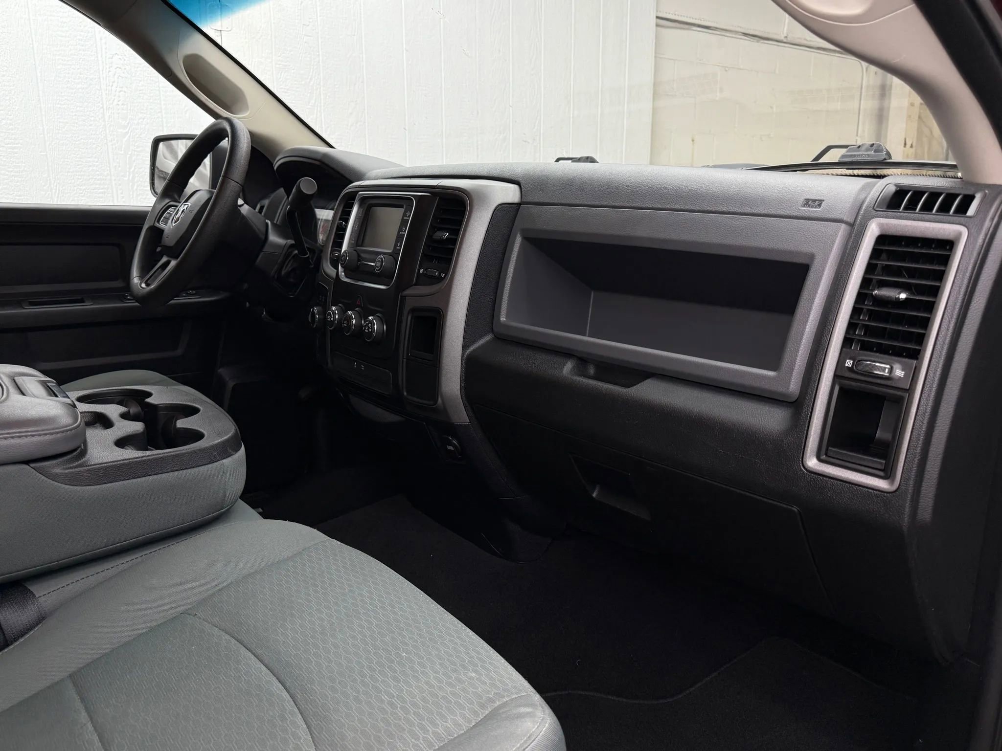 Used 2017 RAM 1500 ST w/ SXT Appearance Group image 8