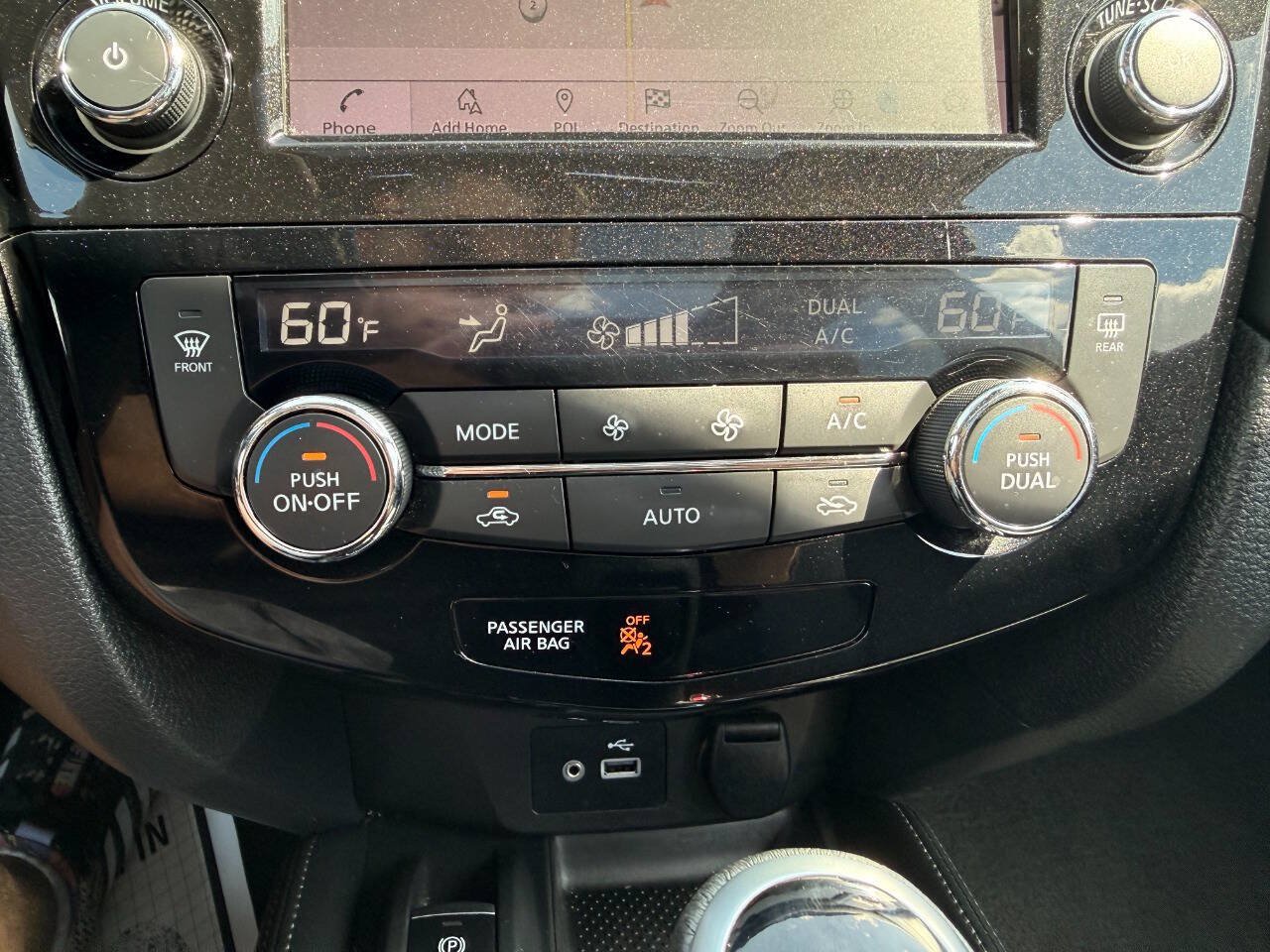 Used 2019 Nissan Rogue SL w/ Premium Package AWD/4WD image 39