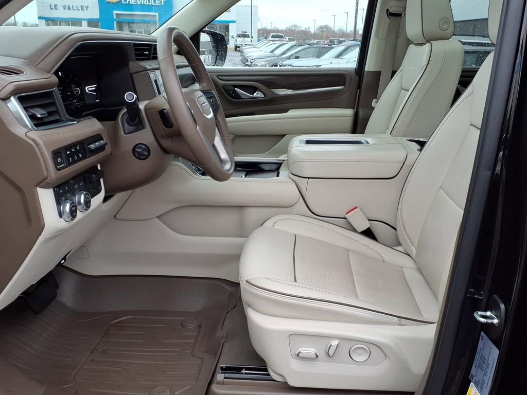 Certified 2023 GMC Yukon Denali w/ Max Trailering Package image 8