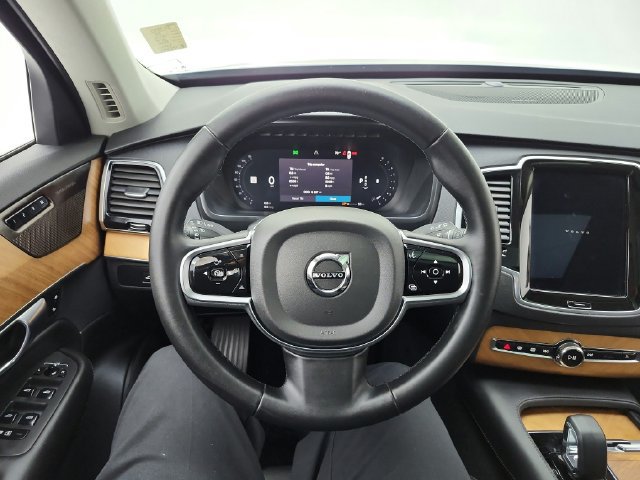 Used 2025 Volvo XC90 B5 Plus w/ Protection Package Premier AWD/4WD image 29
