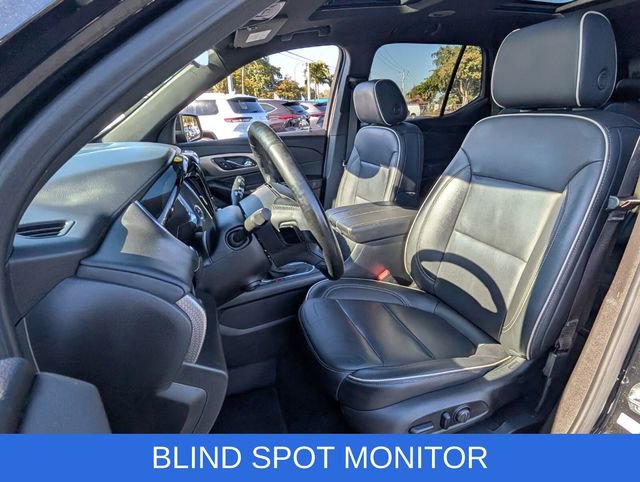 Used 2023 Chevrolet Traverse Premier w/ Redline Edition image 7