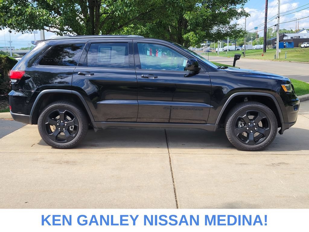 Used 2021 Jeep Grand Cherokee Freedom Edition AWD/4WD image 2