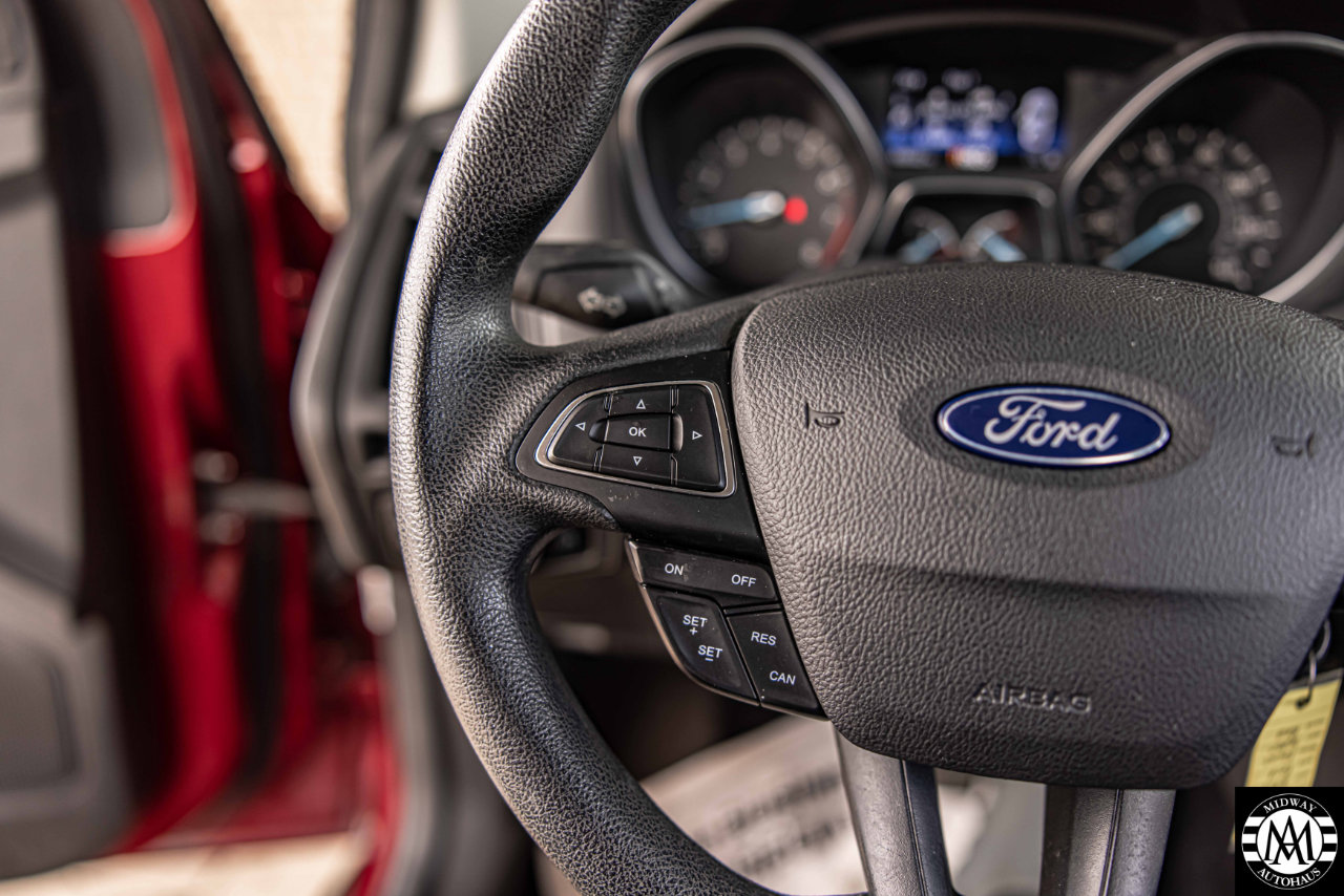 Used 2017 Ford Focus SE image 23