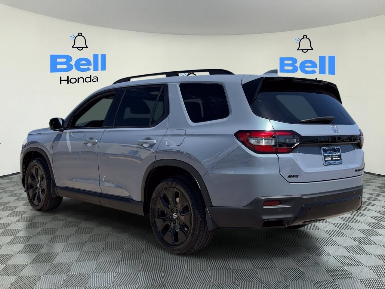 New 2026 Honda Pilot Black Edition image 2