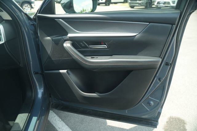 Used 2025 MAZDA CX-70 3.3 Turbo w/ Preferred Package AWD/4WD image 22