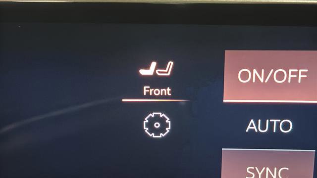 Used 2024 Cadillac Lyriq Luxury image 32