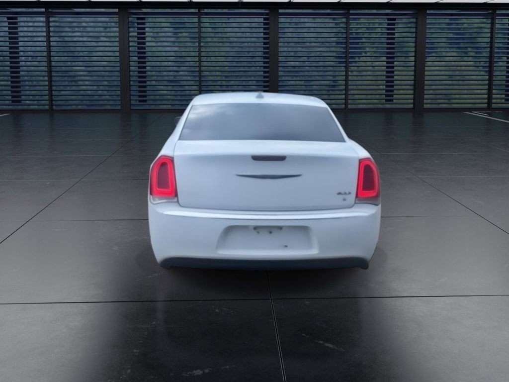 Used 2017 Chrysler 300 Limited w/ Value Package image 7