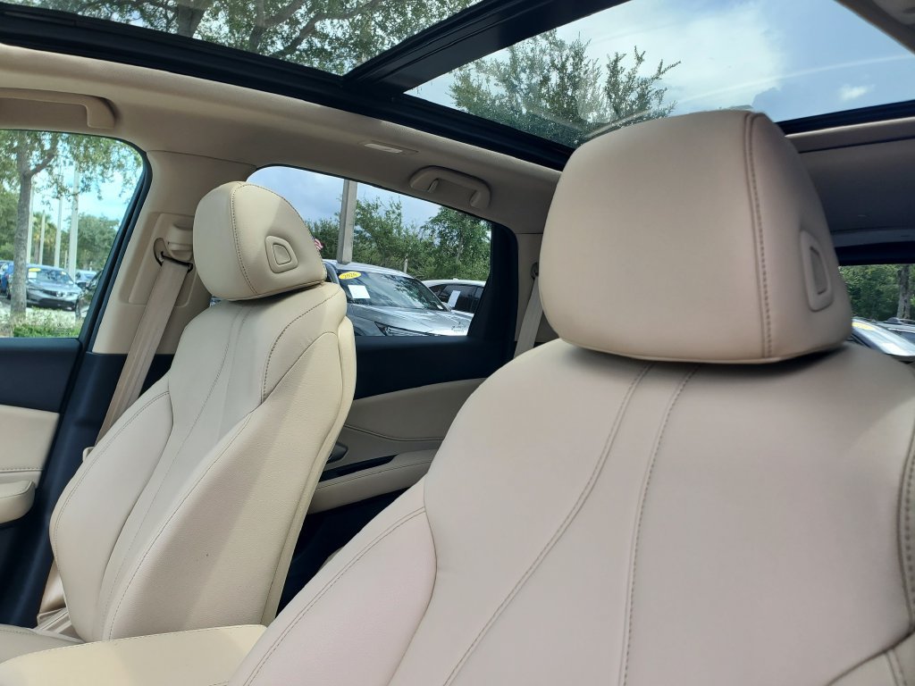 Used 2024 Acura RDX SH-AWD image 16