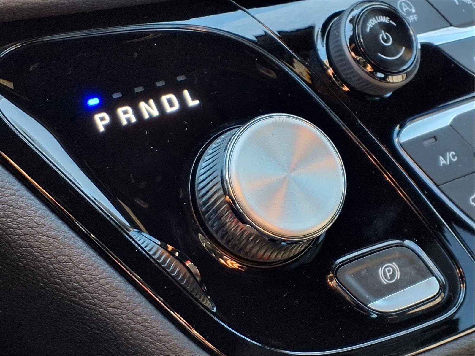 New 2026 Chrysler Pacifica Select w/ S Appearance Package image 14