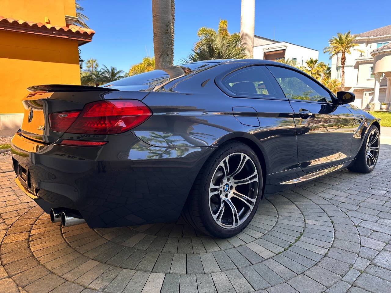 Used 2016 BMW M6 Coupe image 31