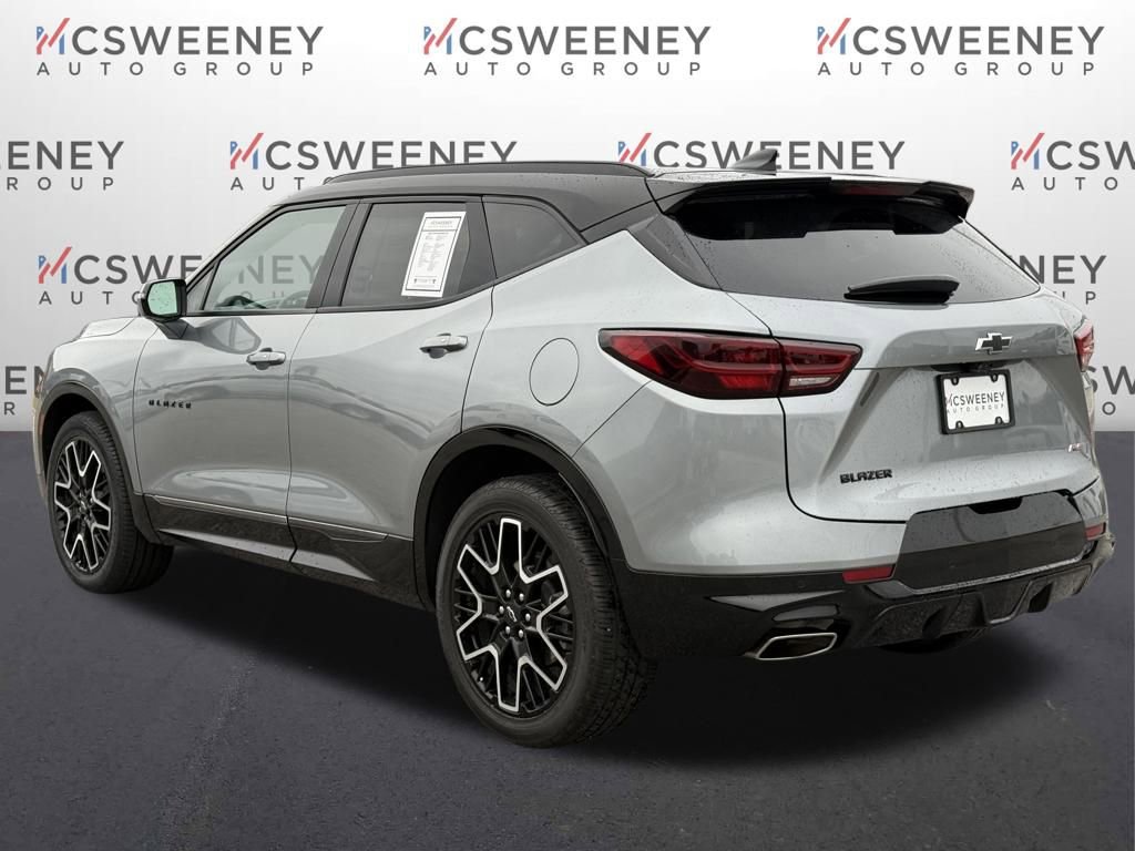 Used 2023 Chevrolet Blazer RS w/ Driver Confidence II Package image 3