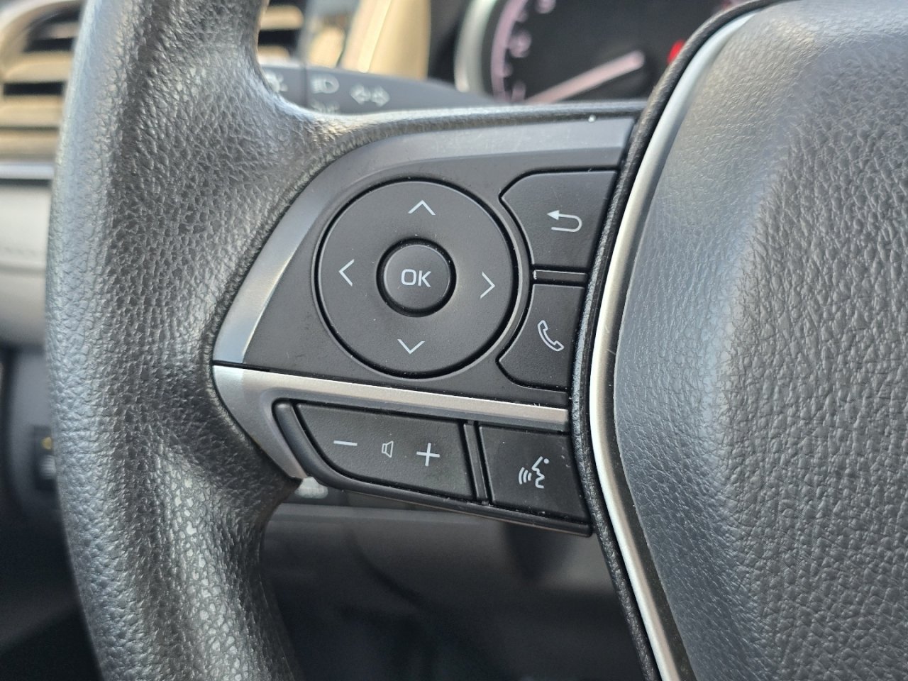 Certified 2023 Toyota Camry LE FWD image 29