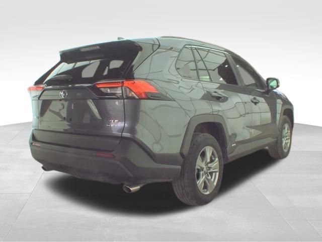 Used 2025 Toyota RAV4 XLE image 7