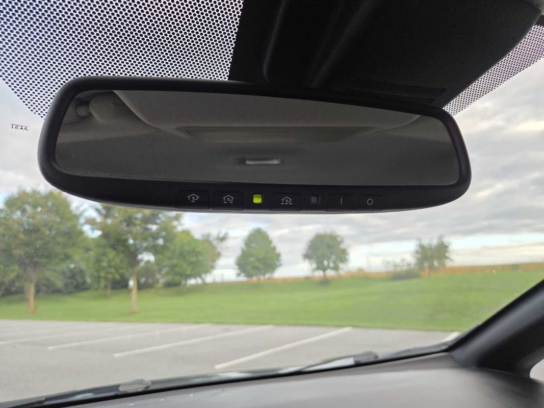 Used 2019 Nissan Leaf SV w/ SV Technology Package FWD image 24
