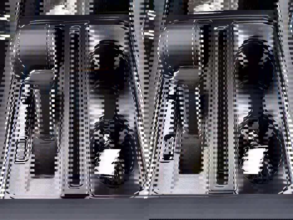 New 2025 Ford F150 Lightning Flash image 33