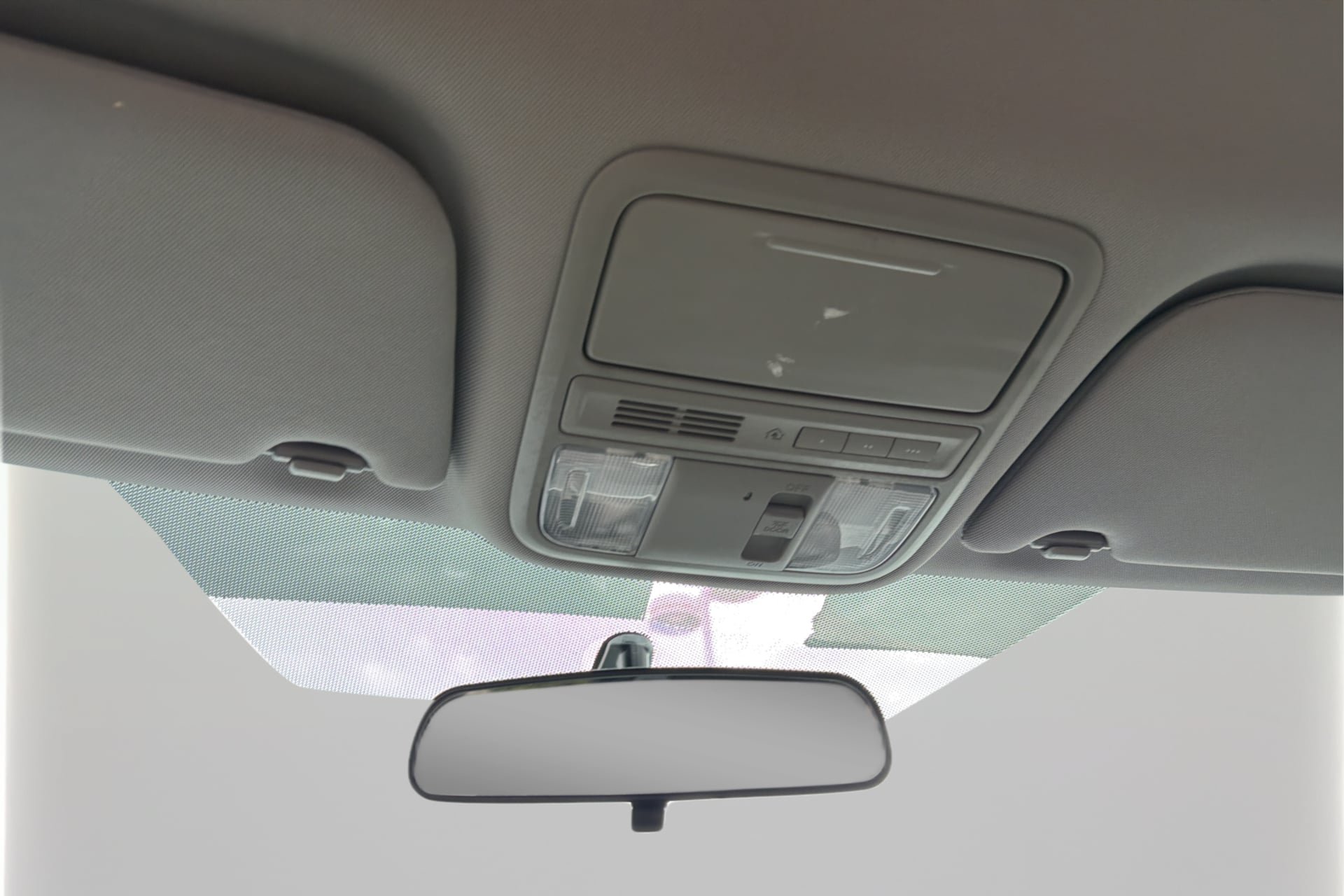 Used 2016 Honda Odyssey SE image 18