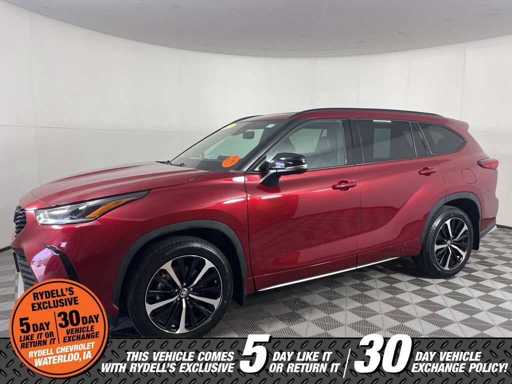 Used 2021 Toyota Highlander XSE AWD/4WD image 9