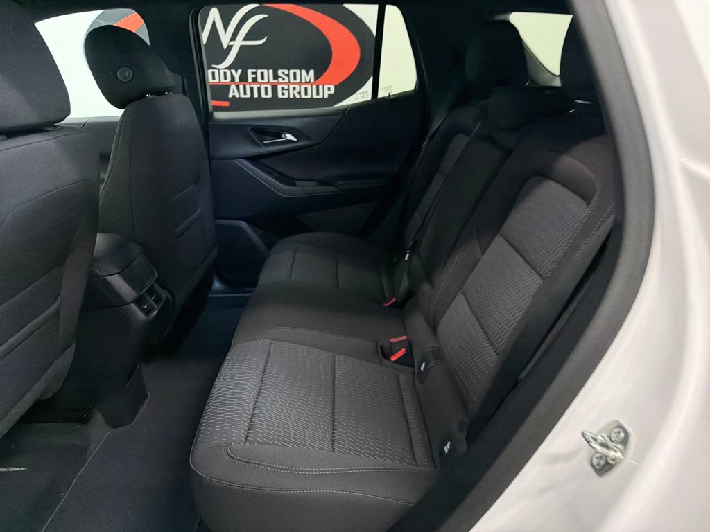 New 2026 Chevrolet Equinox LT w/ Safety and Technology Package FWD image 13