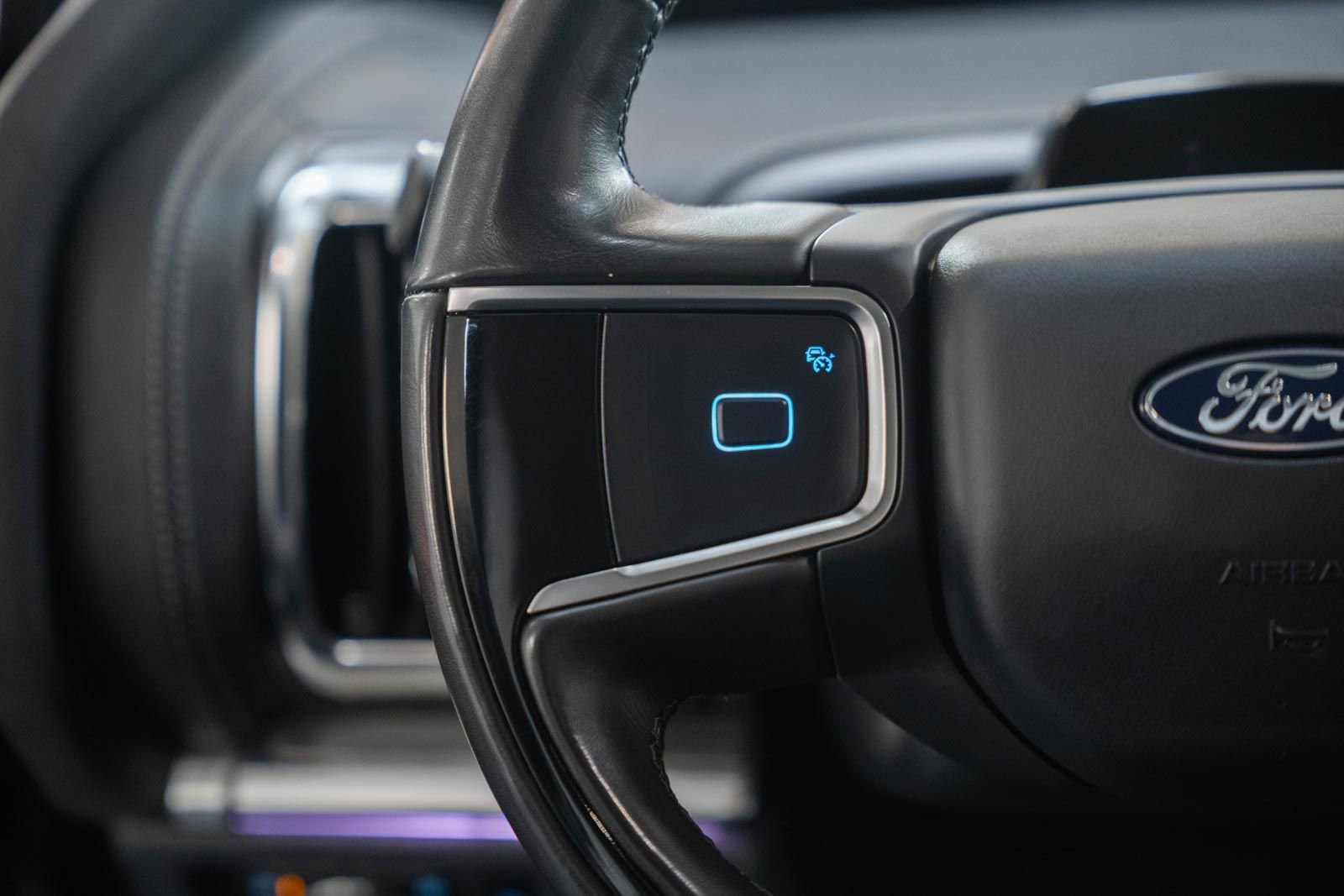 Used 2025 Ford Expedition Max Platinum image 40