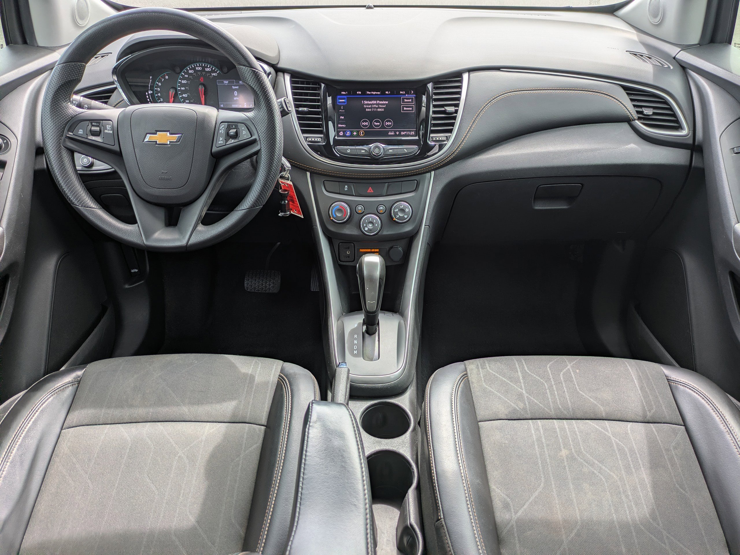 Used 2021 Chevrolet Trax LT FWD image 16