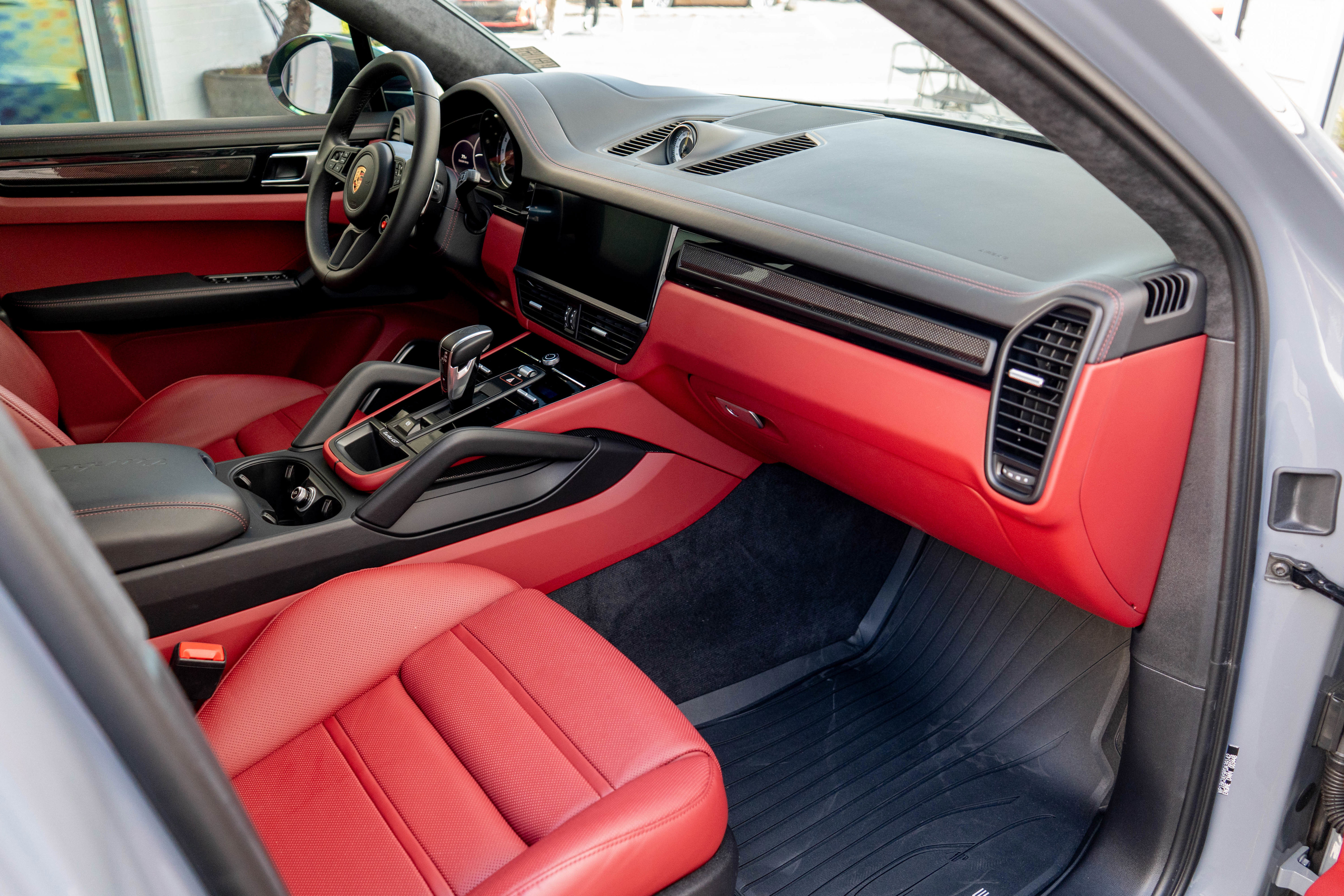 Used 2023 Porsche Cayenne Turbo GT AWD/4WD image 30