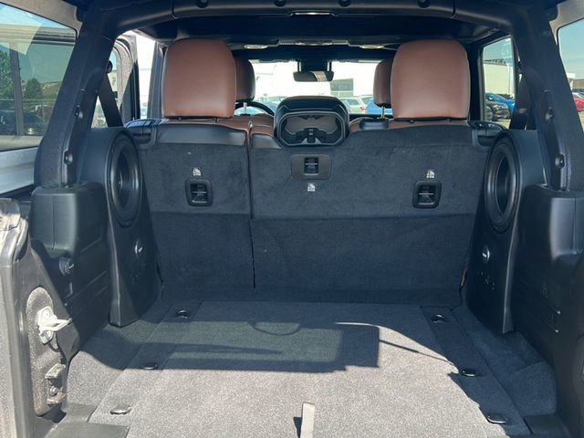 Used 2021 Jeep Wrangler Unlimited Rubicon w/ Trailer Tow Package image 9