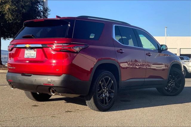 Used 2023 Chevrolet Traverse LT w/ Rear Camera Mirror Package image 13