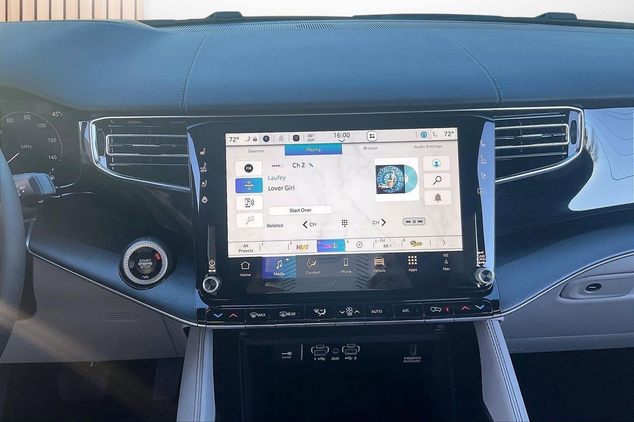 New 2026 Jeep Grand Wagoneer L Summit w/ Premium Group III image 13