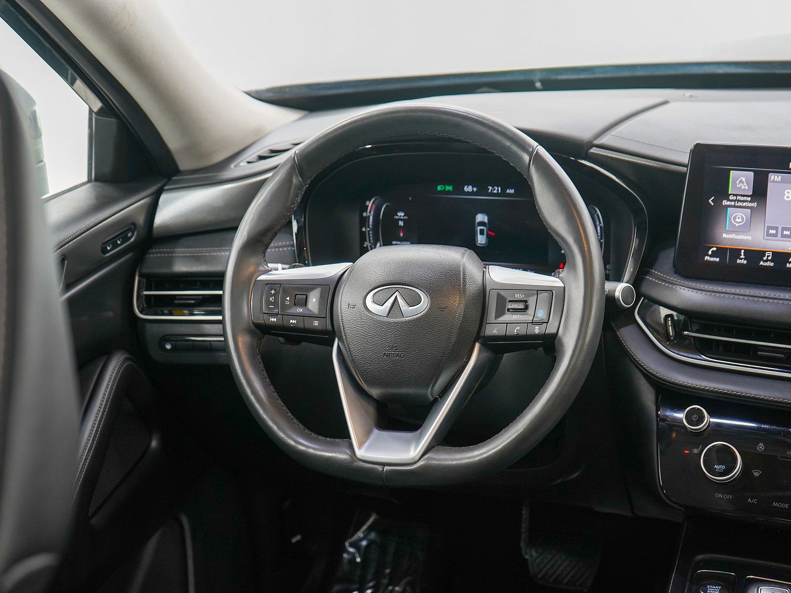 Used 2023 INFINITI QX60 Luxe image 16