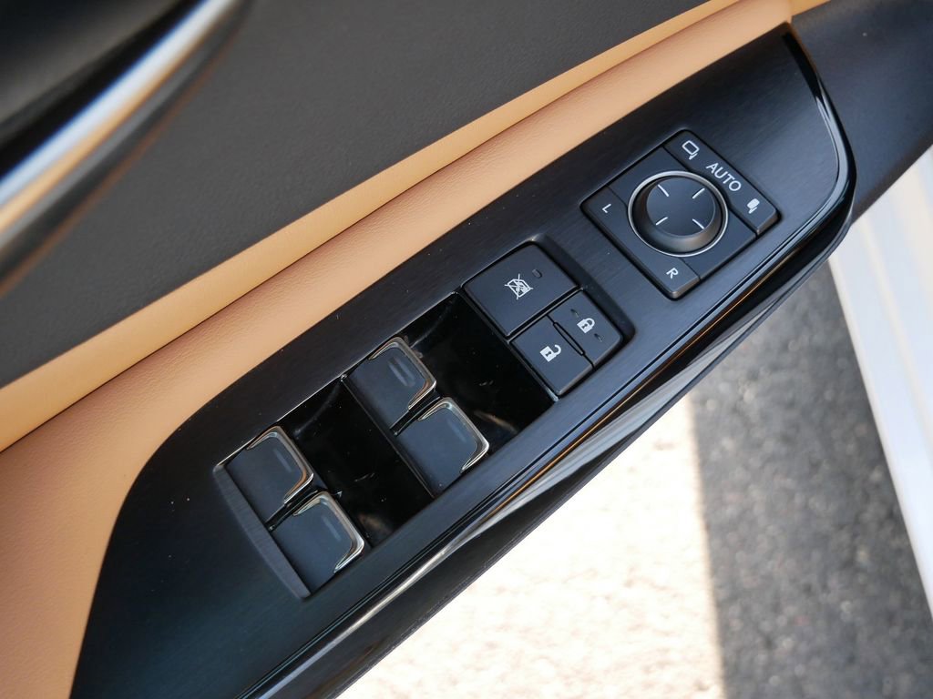 Certified 2023 Lexus ES 250 w/ Premium Package AWD/4WD image 15