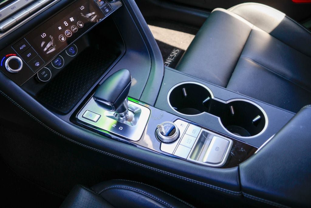 Used 2025 Genesis G70 2.5T RWD image 15