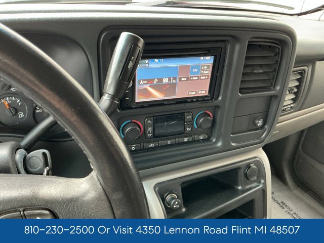 Used 2006 Chevrolet Avalanche Z71 w/ Sun And Sound Package AWD/4WD image 24